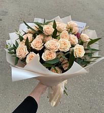 Букет Кремовые розы Латте в Здравнице