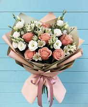 Букет цветов из:  Розы, Альстромерии и Лизиантусы в Здравнице