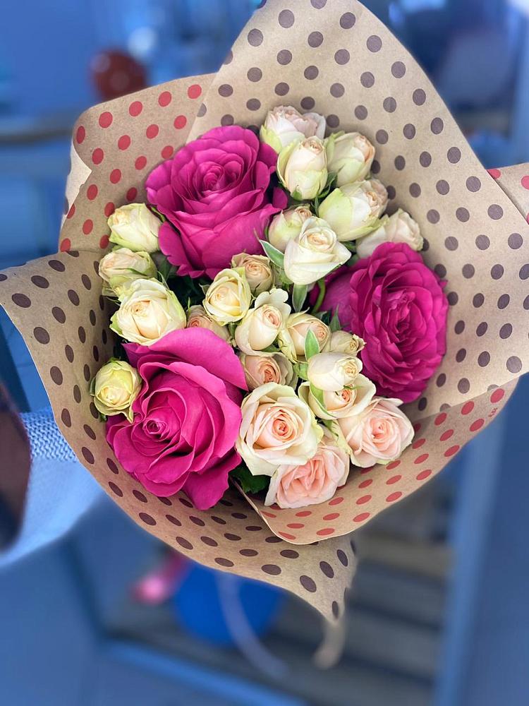 Букет цветов из: Розы в Здравнице