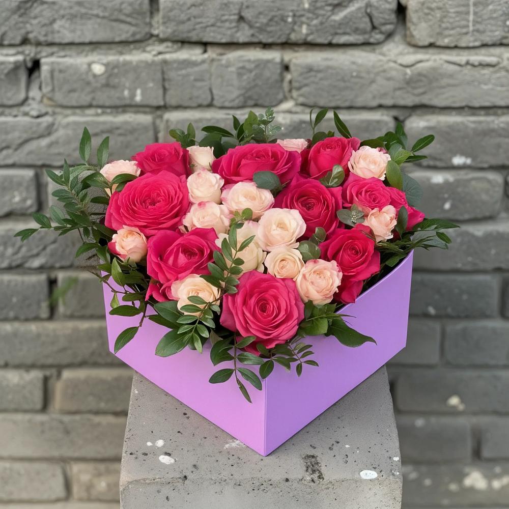 Цветочная композиция из Розы в коробке в Здравнице