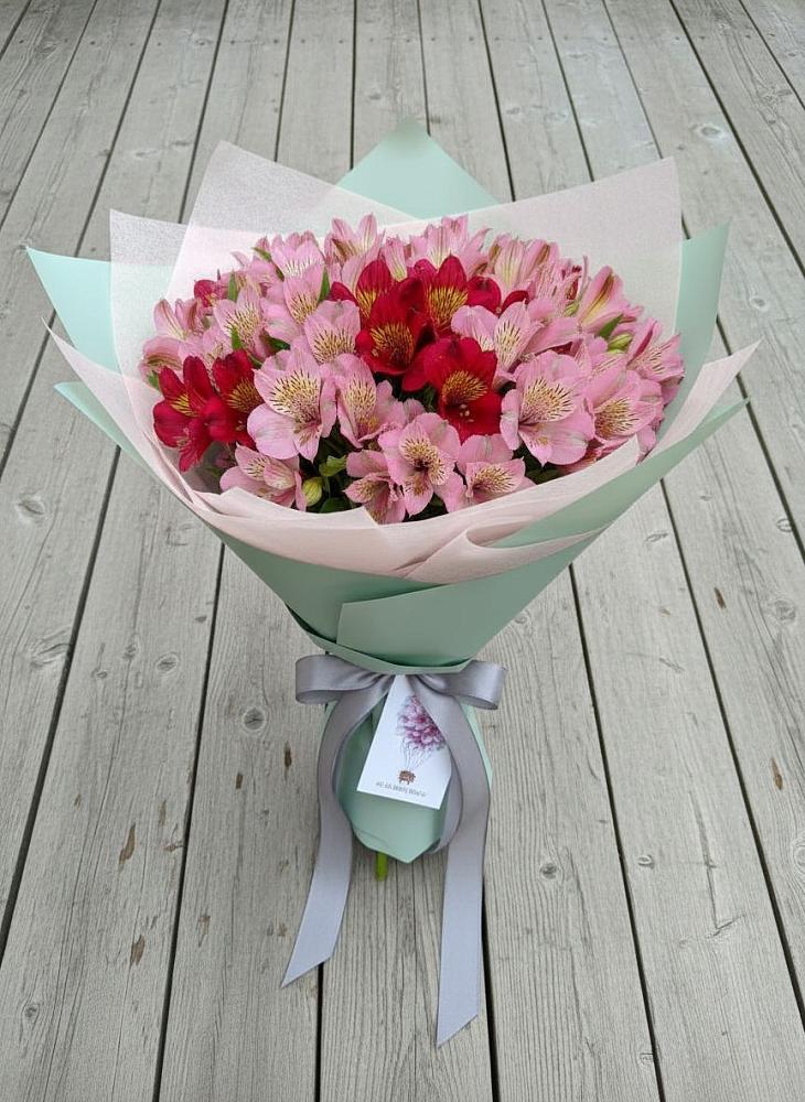 Букет цветов из: Альстромерии в Здравнице