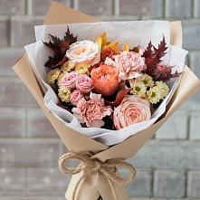 Букет цветов из:  Гвоздики, Хризантемы и Розы в Здравнице