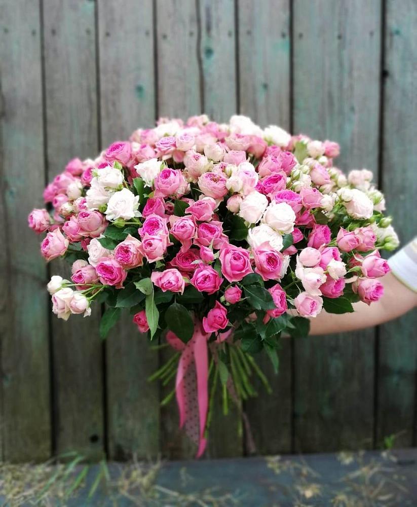 Букет Розовые кустовые розы Натали и Лав Лидия в Здравнице