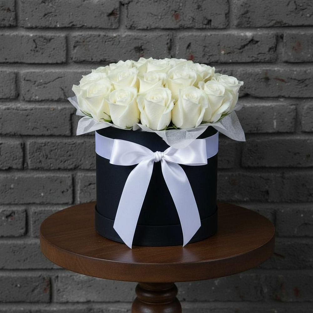 Цветочная композиция из Розы в шляпной коробке в Здравнице