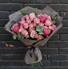 Букет цветов из:  Розы в Здравнице
