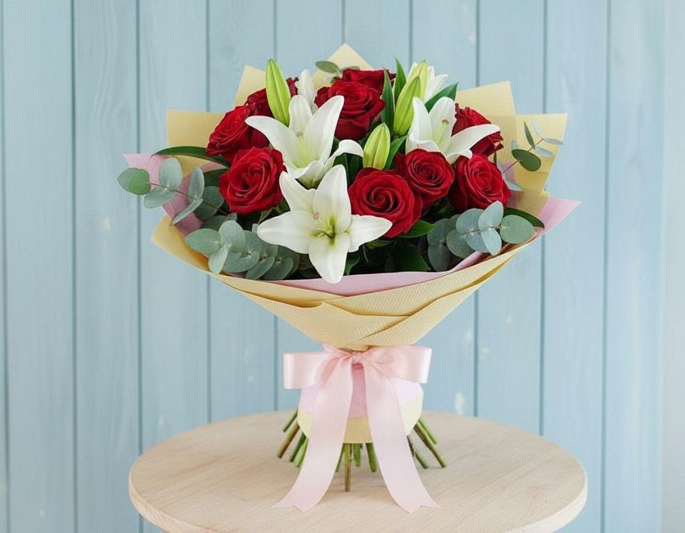 Букет цветов из: Лилии и Розы в Здравнице