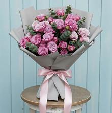 Букет цветов из:  Розы в Здравнице